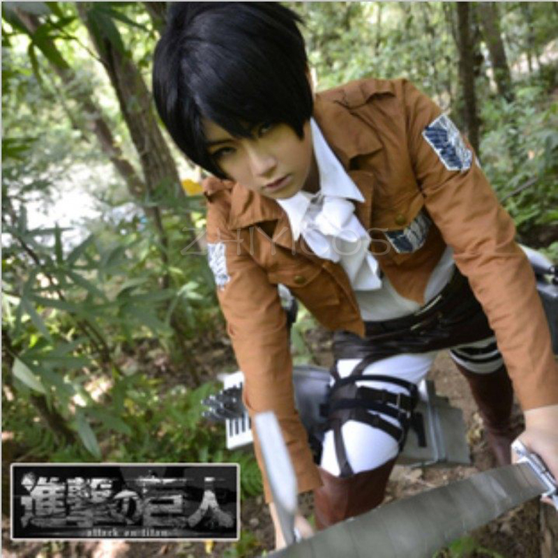 Attack Titan Cloak - زي تنكري لشخصية ليفي/إيرين من أنمي