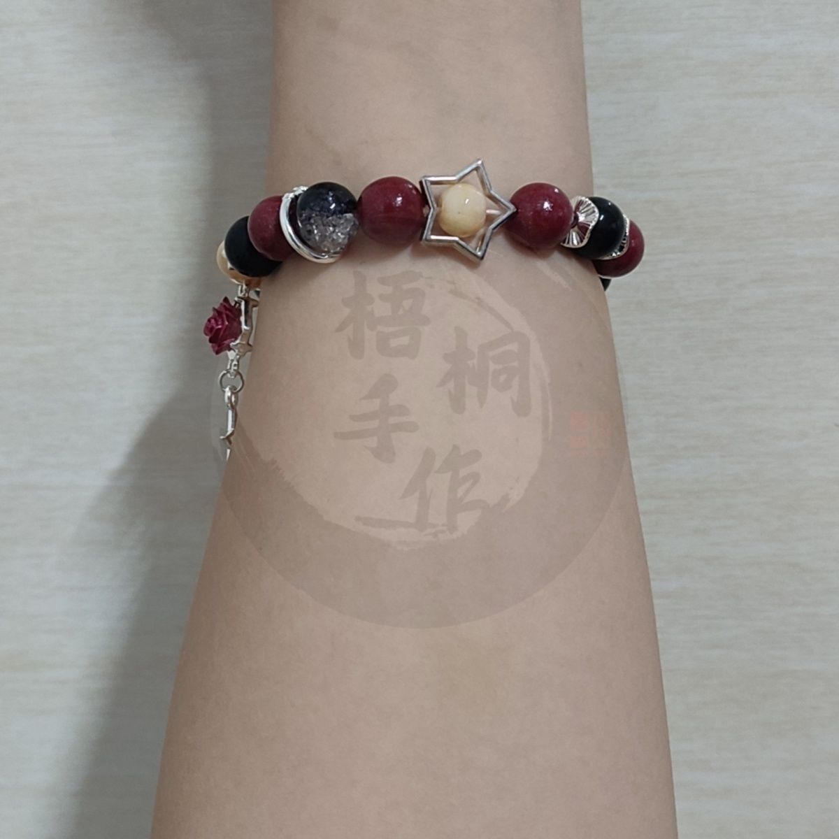أنيمي السيرك غريب سوار تأثيري  - مراجعة Anime Cosplay Props وسعره