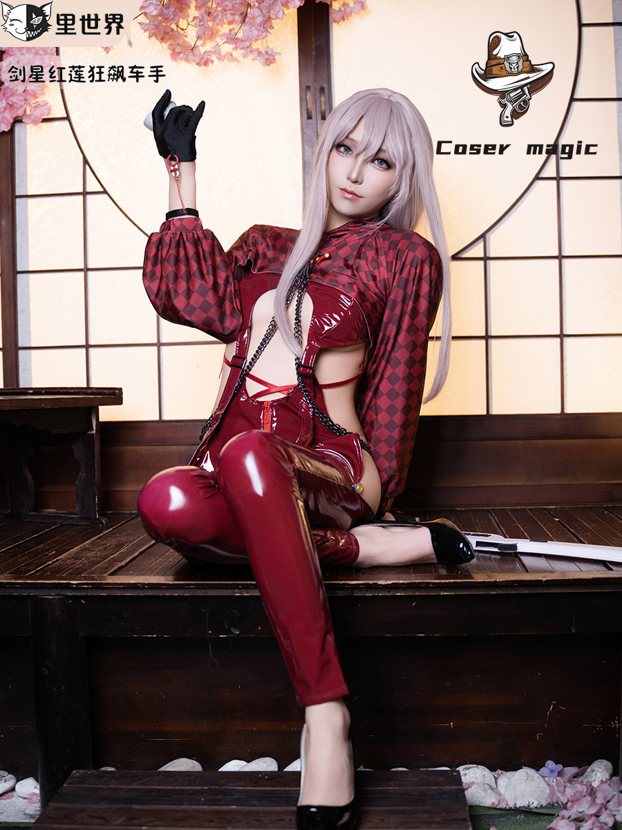 NIKKE × Stellar Blade Collab،  - مراجعة Anime Cosplay Show وسعره